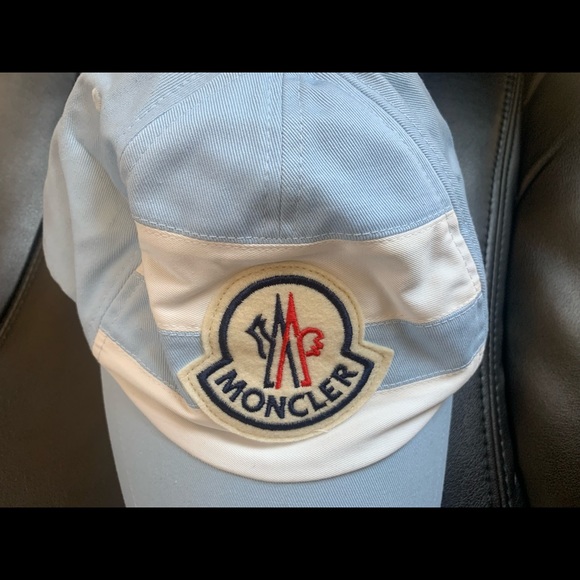 NWT Moncler Cap Baby Blue /White Onesize - Picture 6 of 11